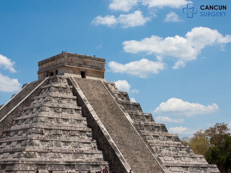 Chichen Itza Pyramid, Cancun